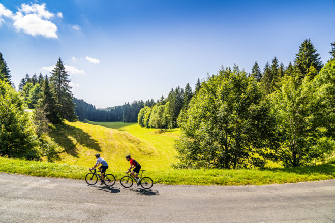 2109_BEN_BECKER_aintourisme_velo