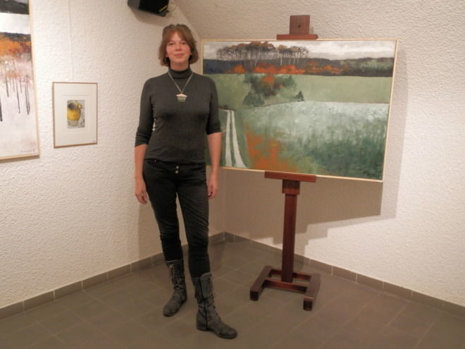 Roxane Duraffourg en sous-bois